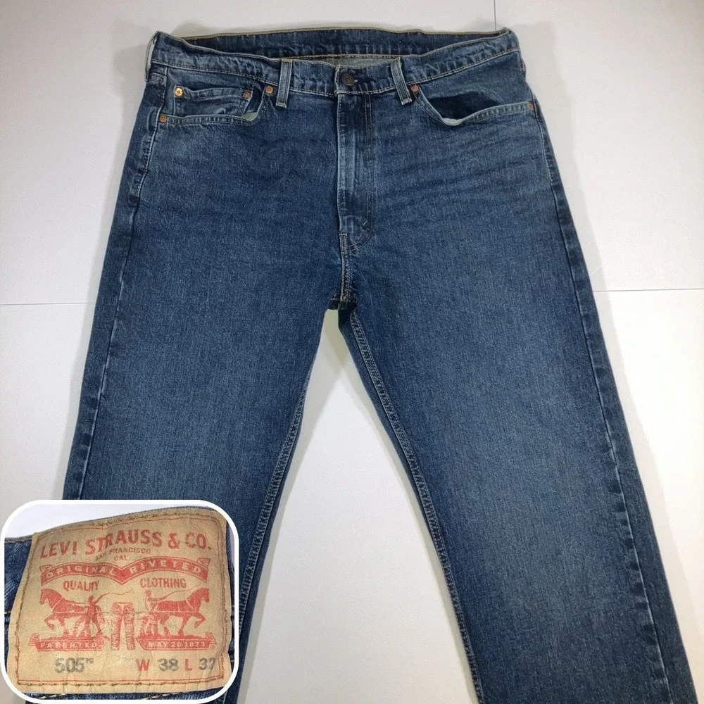 Levis 505 Men's Jeans Size 38X32 Straight Leg Regular Fit Medium Wash